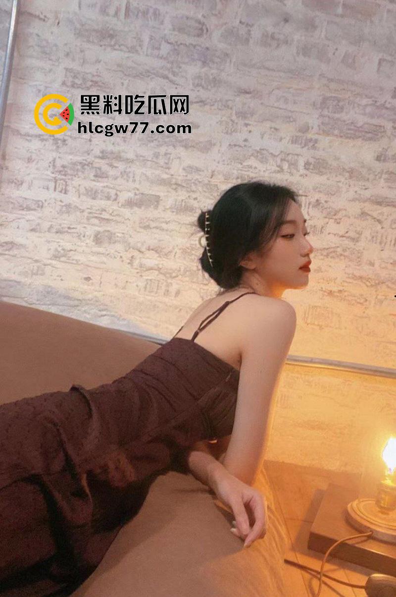 宁波舞蹈生骚母狗【范琳】，高颜值反差御姐，高冷的颜值配上高挑的身材，在床上淫叫连连！-7